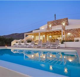 4 bedroom villa with pool, Castellammare del Golfo, sleeps 8-10
